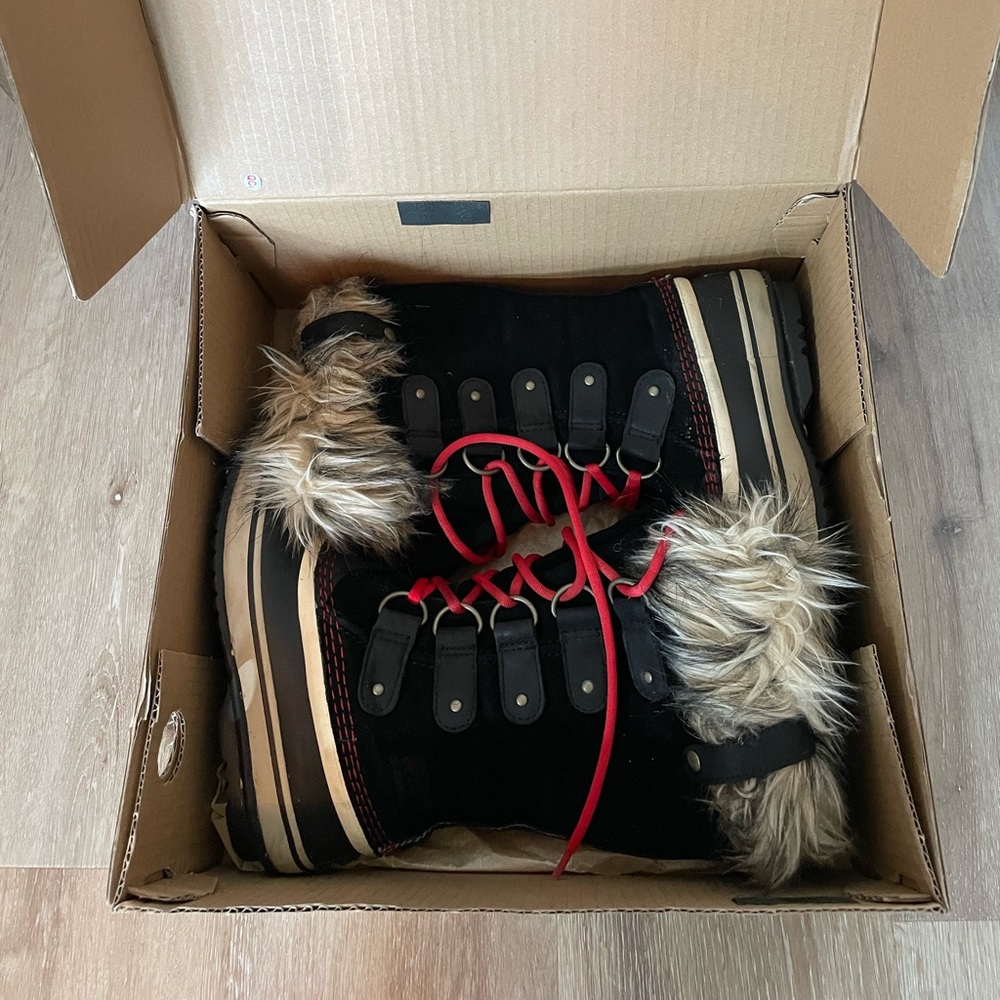 Joan of Arc SOREL Winter Boots